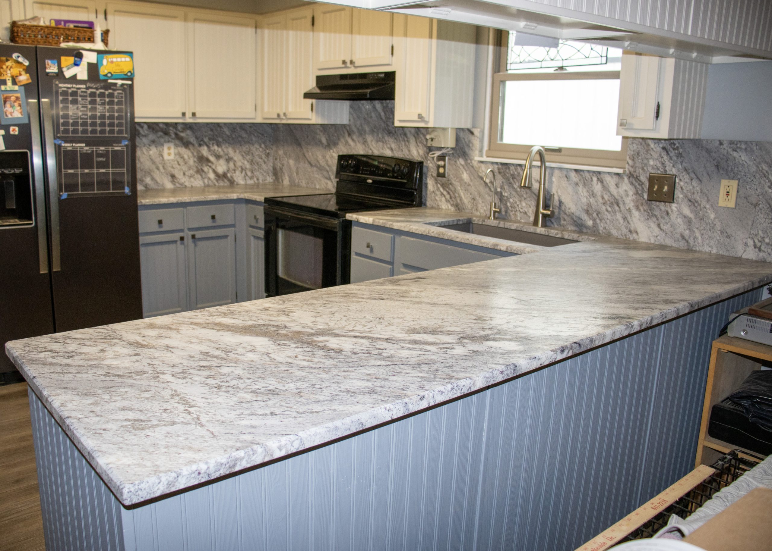 Granite Thunder White Leathered 3CM