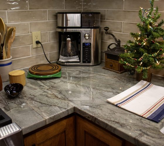 Quartzite Emerald Malbec 3cm Kitchen Remodel by Olympia Stone project photo 6