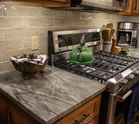 Quartzite Emerald Malbec 3cm